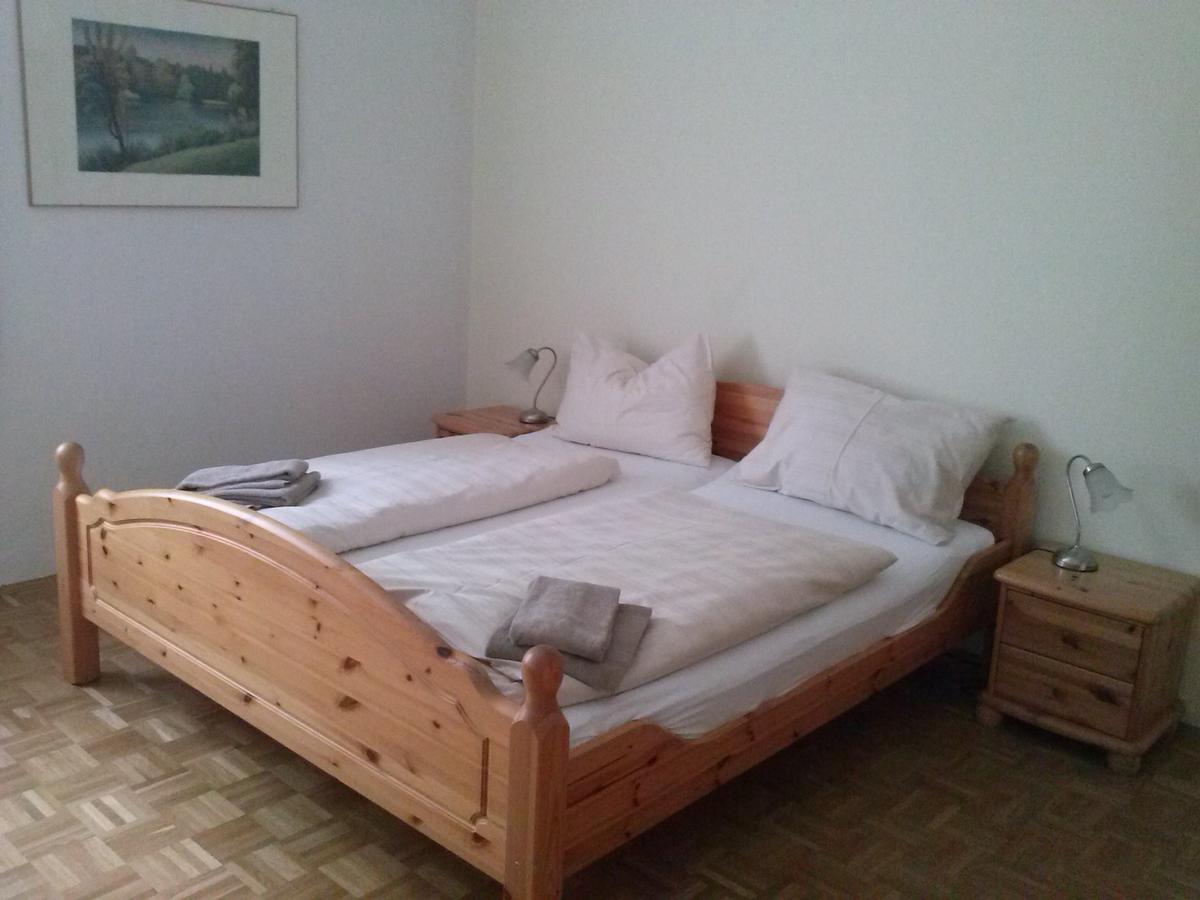 Bildungshaus Schloss Krastowitz Hotel Клагенфурт Екстериор снимка